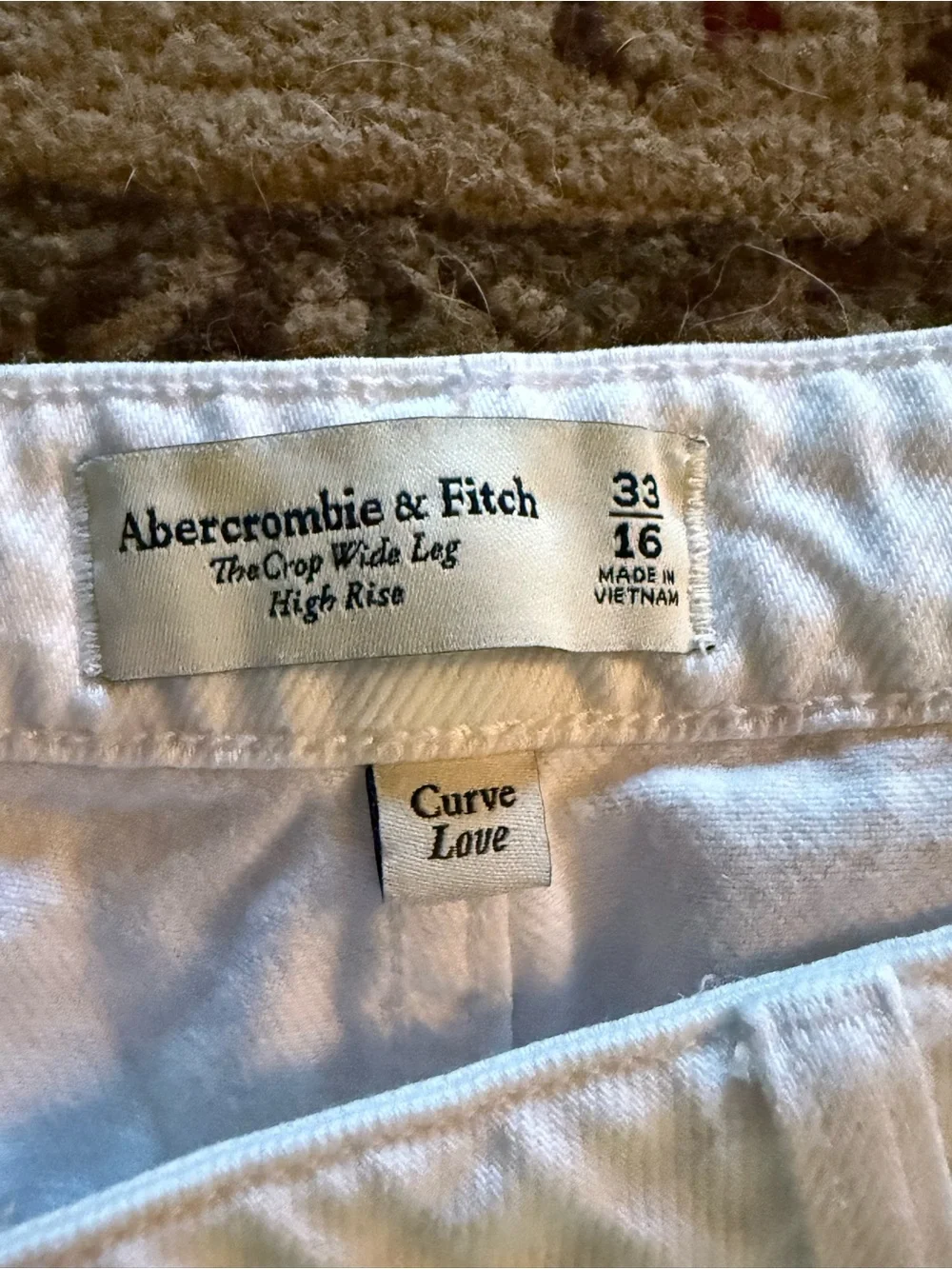 Abercrombie & Fitch White Wide-Leg Frayed Hem Jeans - Picture 3 of 4